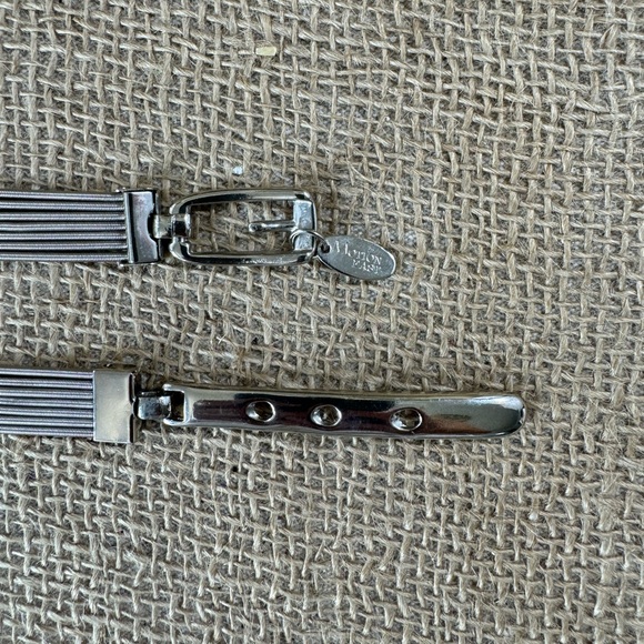 Vintage 1980’s women’s designer Motion East metal stretch belt . S-M 30-34 inch - Picture 3 of 10
